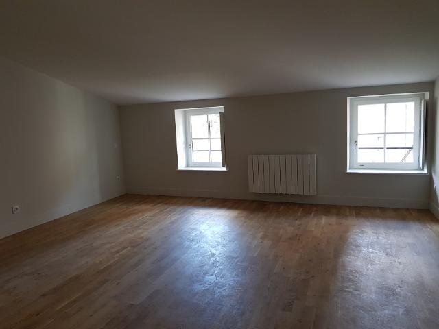 MAGNIFIQUE APPARTEMENT T1 avec cuisine équipée