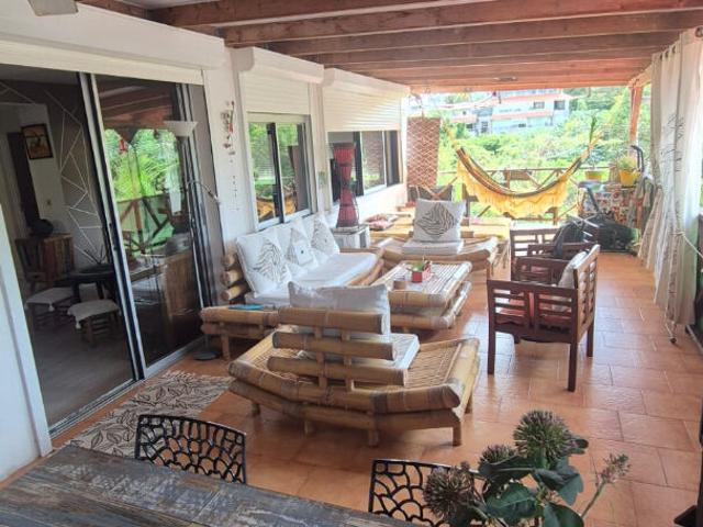 Magnifique Appartement T3 avec Grande Terrasse et Vue Dégagée