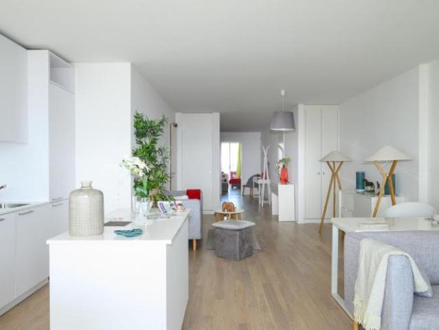 Magnifique appartement traversant 4 pièces avec jardin d'hiver