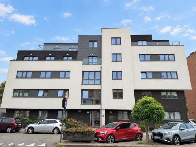 Magnifique appartement très spacieux avec garage