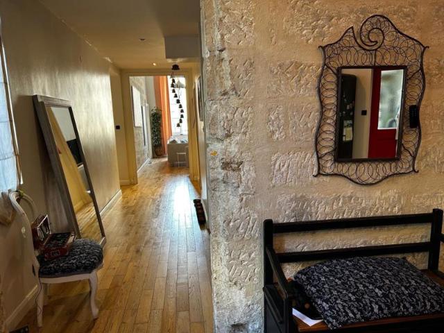 Magnifique appartement, trois chambres, centre