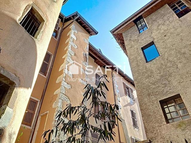 Magnifique appartement, vieille ville avec terrasse