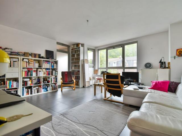 Magnifique appartement 2CH avec cave et emplacement de parking!