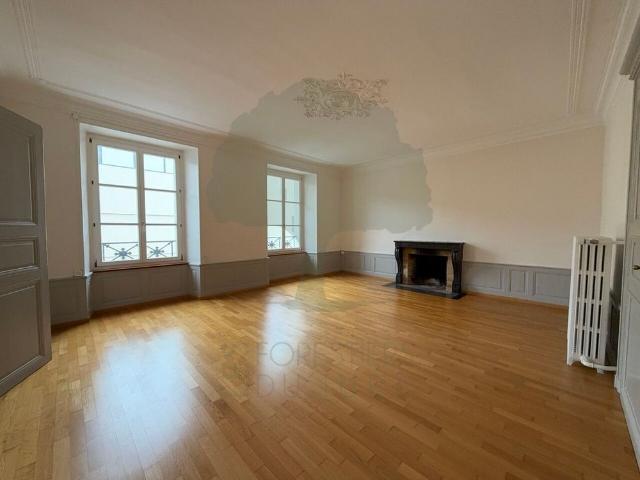 Magnifique appartement 4,5 pièces de 186 m² au cœur de Porrentruy