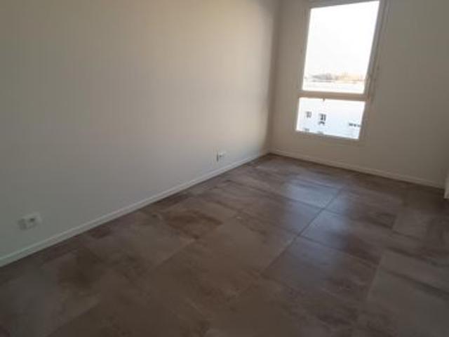 Magnifique Appartement 4P 3CH dans Très Belle Résidence de 2016 à qqs mn à pied de la Gare RER