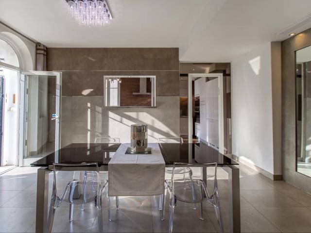 Magnifique appartement 7 pièces de 260 m² avec jardin, Nice. 260m² Nice