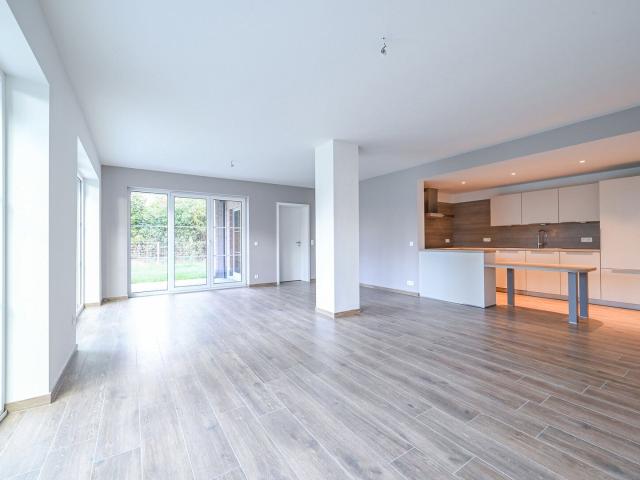 Magnifique appt 3CH avec jardin!
