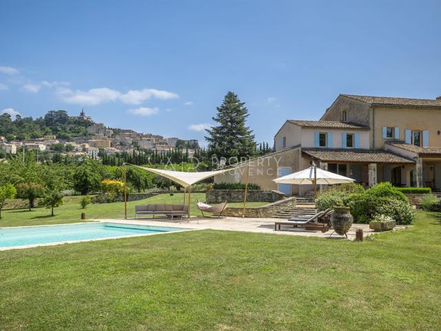Magnifique Bastide du Xviii Siècle 358m² Bonnieux