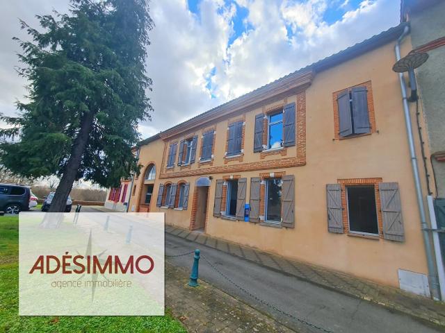Magnifique bâtisse ancienne rénovée de 656m² cours intérieur 656m² Auterive