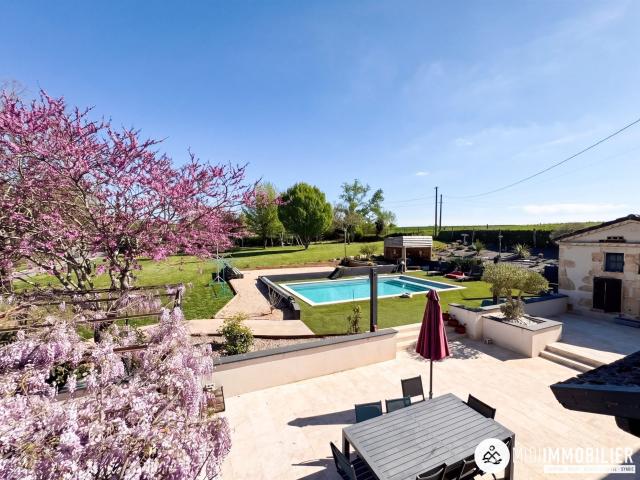 Magnifique bâtisse en pierre rénovée 179m² Fauch