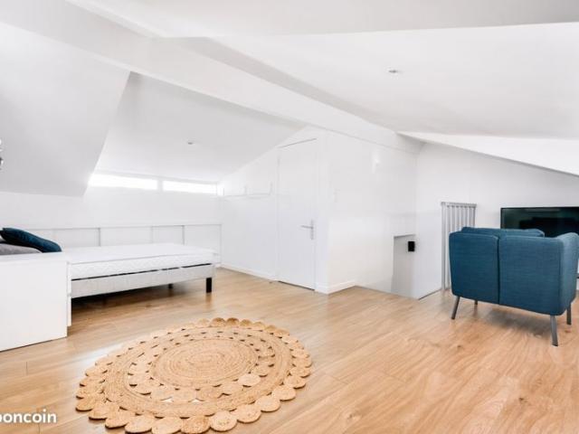 Magnifique chambre en colocation avec salle de bain privative Proche RER 1 Nanterre Ville