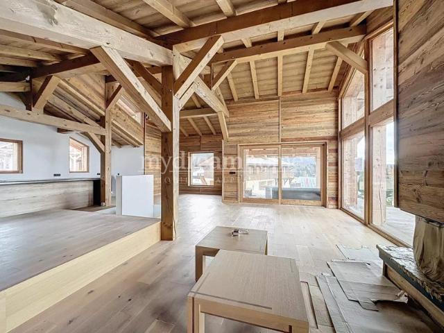 Magnifique chalet 4 chambres au pied des pistes de Crest Voland 73590
