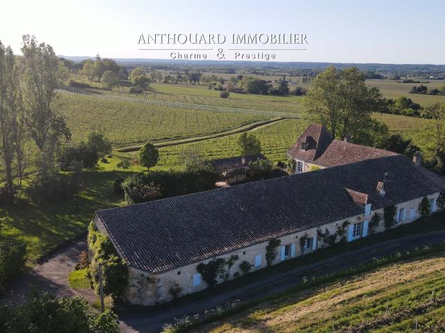 Magnifique chartreuse, parc et piscine 517m² Bergerac