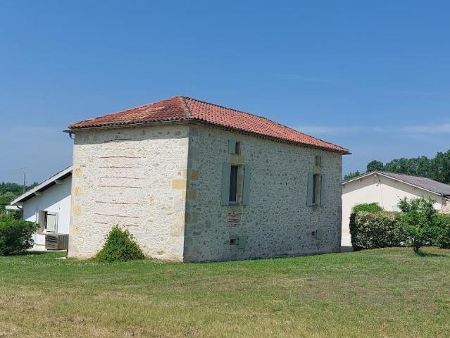 Magnifique Château authentique 137m² Thézac