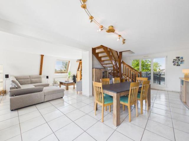 Magnifique duplex avec vue sur un étang