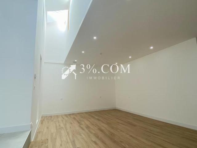 Magnifique duplex de 160 m2 style loft 3 chambres et jardi