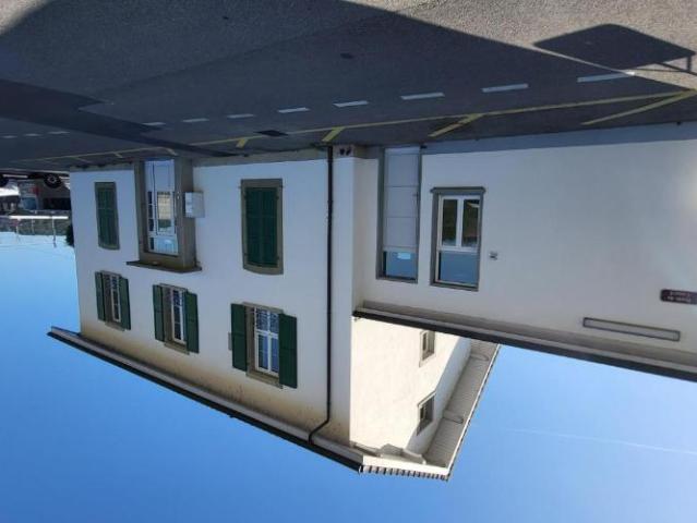 Magnifique duplex entièrement rénové avec grand balcon