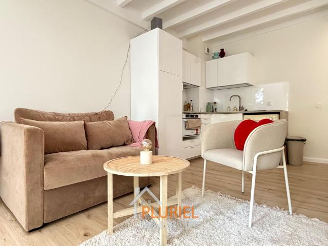 Magnifique Duplex meublé de 2 pièces quartier de l’Orangerie Joli 3 pièces 64m² à GRIESHEIM SUR SOUFFEL Joli 2 pièces 57.7m² meublé à la Robertsau Très joli 2 pièces Meublé 48,33m² quartier Forêt Noire Joli 2 pièces 48m² à NEUDORF