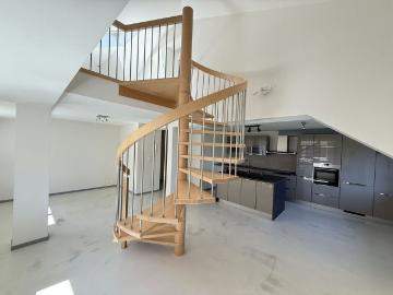 Haus zur Miete in Pruntrut - Aufzug