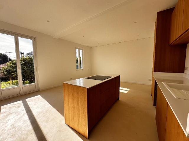 Magnifique Duplex, Rénové ! 76m² Antibes