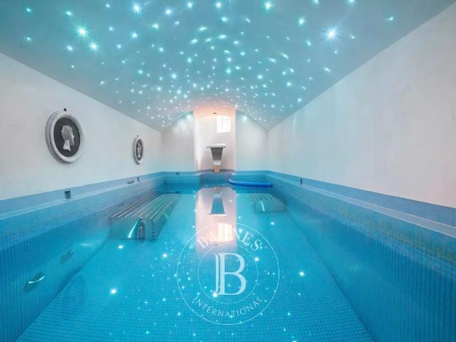 Magnifique demeure avec vue époustouflante 326m² Châteauneuf Grasse