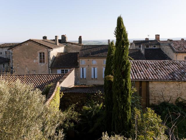 Magnifique demeure historique, au coeur de Lectoure, avec jardins, terrasses et cave