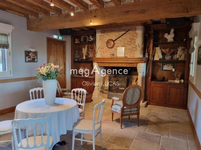 Magnifique domaine avec vue panoramique sur les boucles de S. 1049m² Saint Samson de la Roque