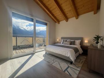 Magnifique et récente maison mitoyenne de 5.5 pièces avec vue imprenable