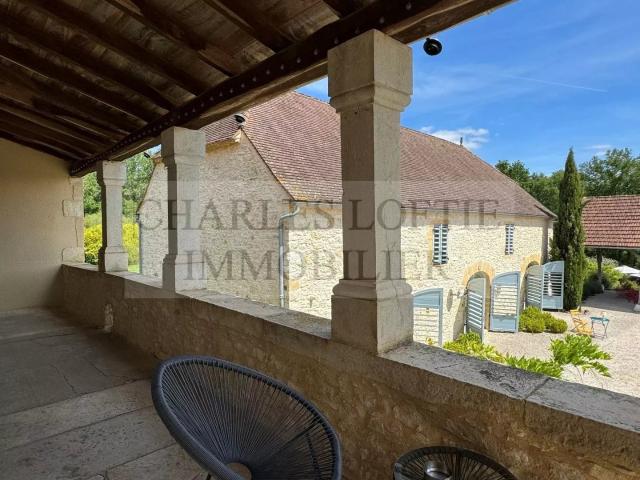 Magnifique ensemble comprenant une maison principale et hébe. 361m² Cazals