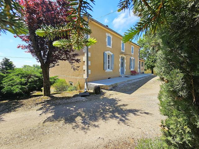 Magnifique Grande Ferme 31 Hectares Vue Dominante Et Lac N. 122m² Lédat