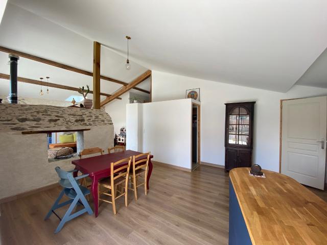 Magnifique grange rénovée à la campagne sur 2800m2 de terrain
