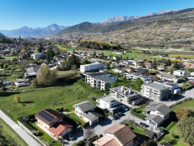 Magnifique lieu de vie, avec spacieux espace jardin terrasse