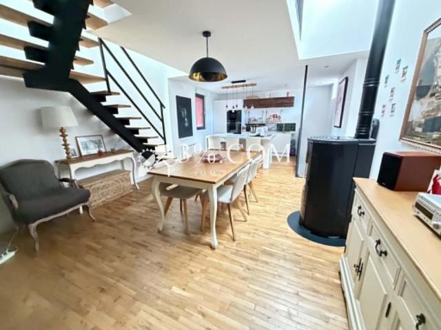 Magnifique Loft dans une petite résidence!