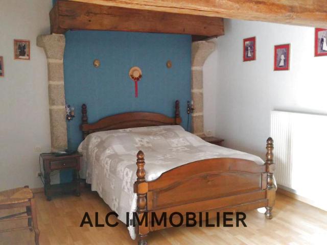 MAGNIFIQUE LONGERE DE 289 M2