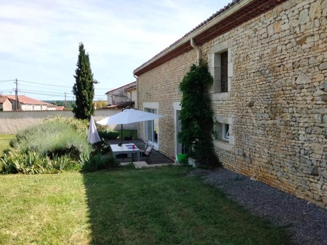 Magnifique Longère en Pierre, Maison d’Amis, Piscine, Vaste. 306m² Ventouse