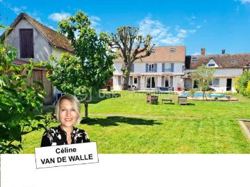 Magnifique longère rénovée avec jardin et piscine !