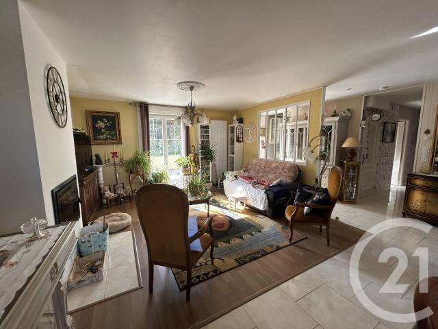 Magnifique Pavillon à Falaise Découvrez cette maison idéalem. 145m² Falaise