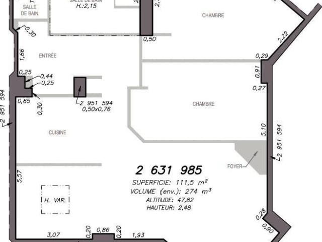 Magnifique Penthouse 2 ch. meublé – Vue Montréal – Métro – Piscine – 1200 pi²