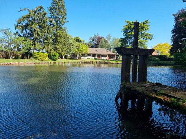 Magnifique petite propriété avec son etang