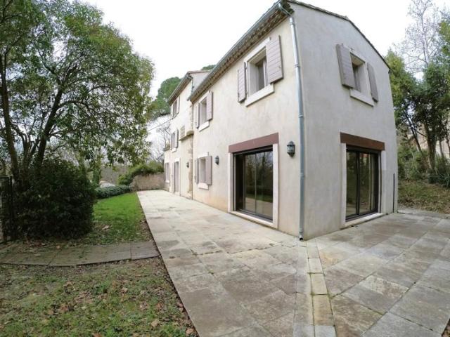 Magnifique pigeonnier rénové 149 m² à Conques sur Orbiel