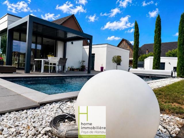 MAGNIFIQUE PLAIN PIED AVEC PISCINE secteur SOULTZ