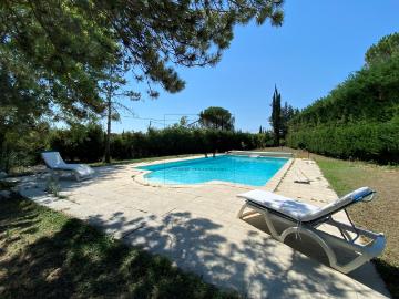 Magnifique propriété à Aix En PROVENCE Puyricard vue Sainte. 194m² Puyricard