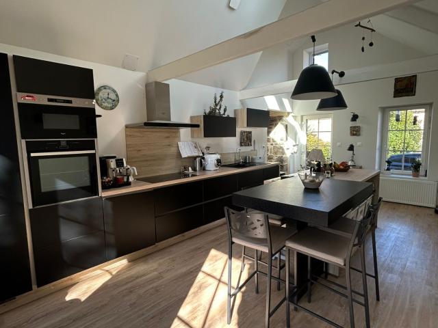 Magnifique propriété aux portes de LA HAYE, 10 pièces principales, 5 chambres