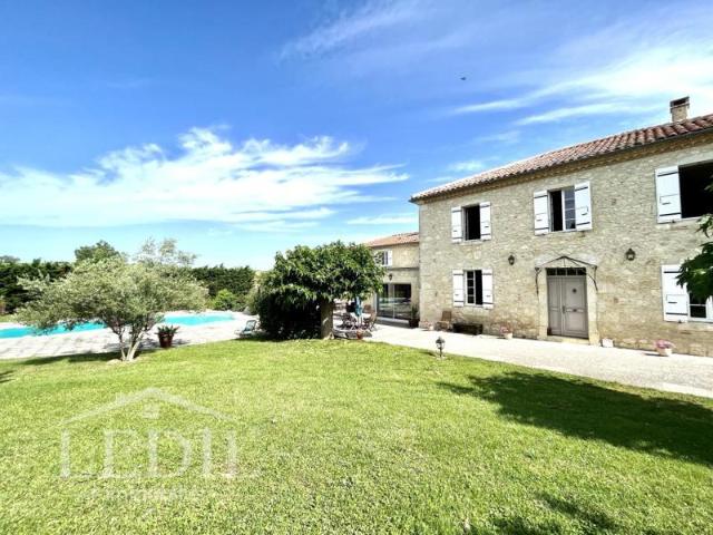 Magnifique propriété avec gîte, piscine et parc