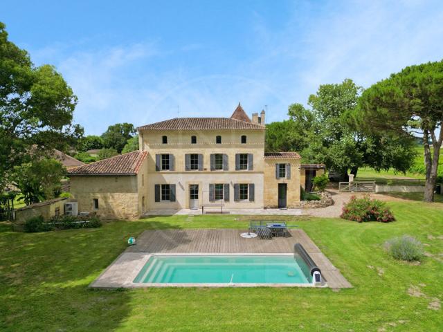 Magnifique propriété avec piscine 430m² Saint Emilion