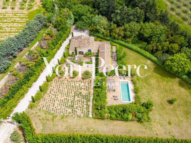 Magnifique propriété avec vue imprenable sur les Alpilles et. 290m² Maussane les Alpilles