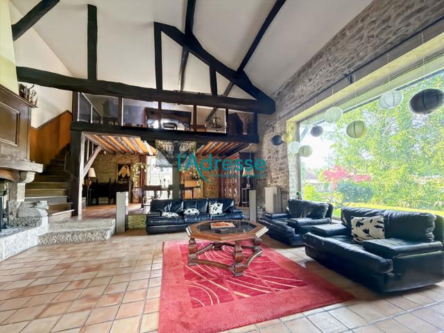 Magnifique propriété du XVIII sur un parc de 2 807m²