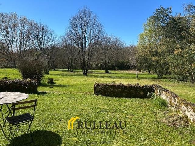 Magnifique Propriete: Maison De Maitre + Grand Gite/ Terrain. 390m² Saint André de Cubzac