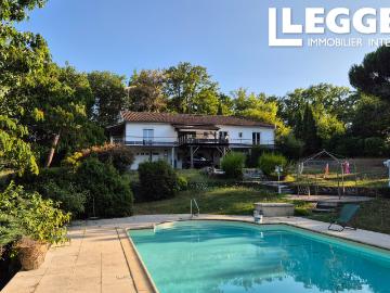 Magnifique propriété sur 1,5 hectares de terrain 5 minutes centre ville de Périgueux