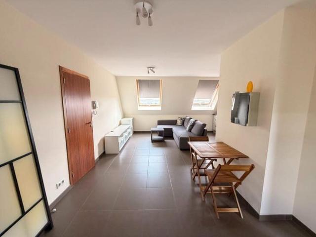 Magnifique studio à louer – Centre de Saint Ghislain